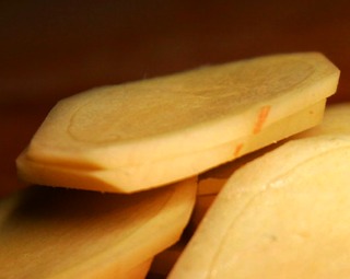 ginger_root_sliced_closeup