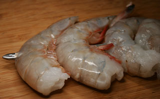 prawns_skewer_shell_on